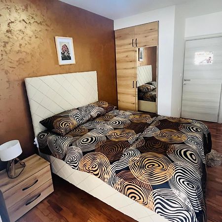 Apartman Lux Vranje Eksteriør billede