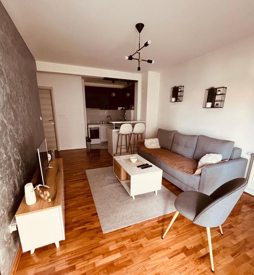 Apartman Lux Vranje Eksteriør billede