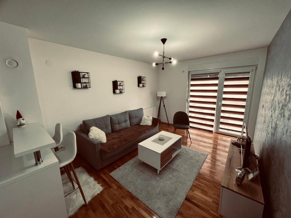 Apartman Lux Vranje Eksteriør billede